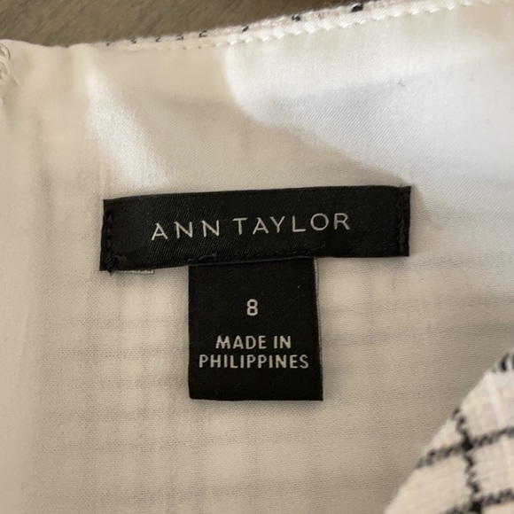 Ann Taylor v neck tunic top size 8. - Picture 5 of 10